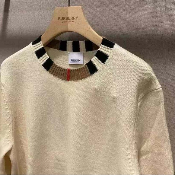 New Burberry Womens Tilda Icon Striped Collar Sweater White Size S $910+ Tax - Picture 3 of 5